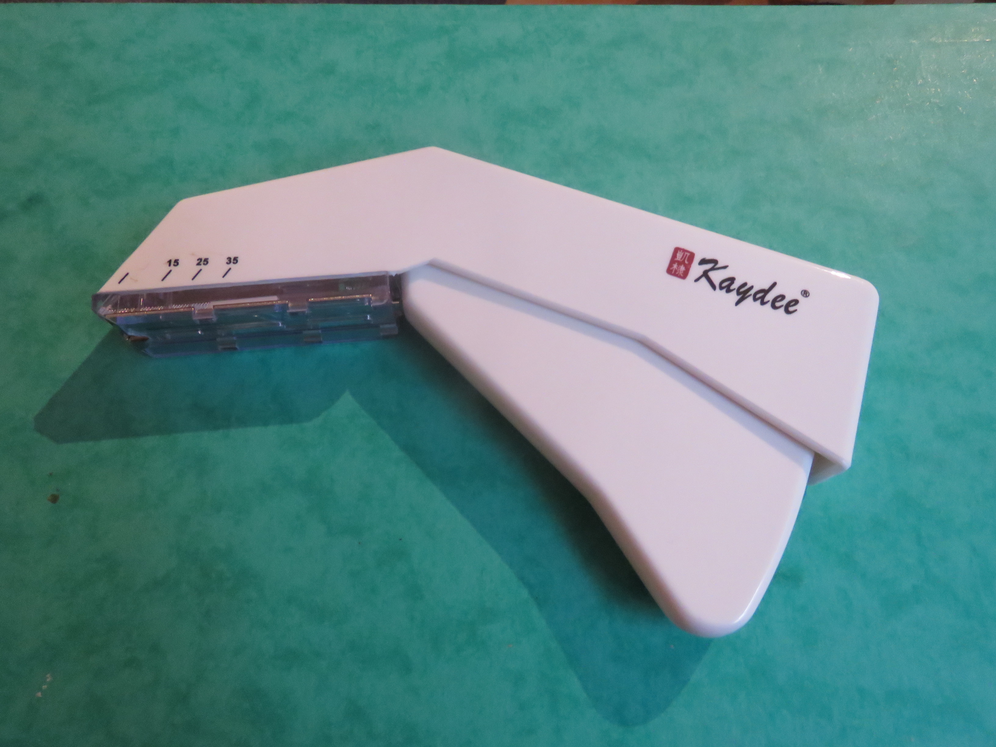 Kožní stapler W